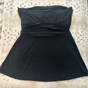The perfect black strapless top
